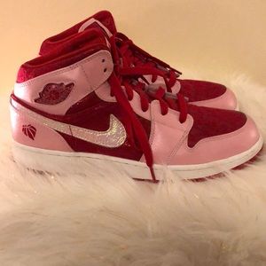💕Sale! Air Jordan retro Valentine’s Day shoe